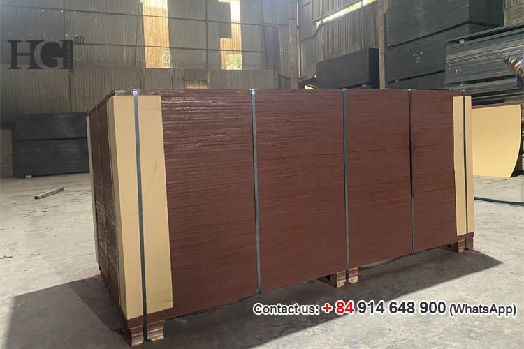 ván ép phủ phim sơn đỏ